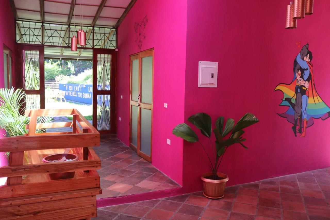 Planet B Hostel Quepos Exterior photo
